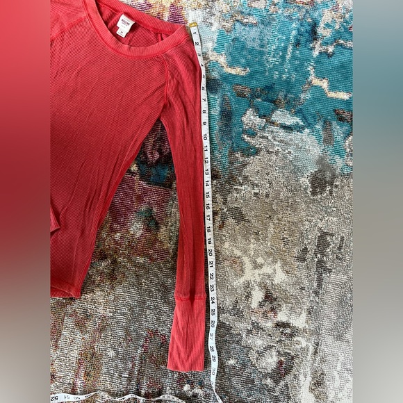 EUC Mossimo women’s small fitted thermal orange shirt flattering top worn twice - Picture 10 of 13